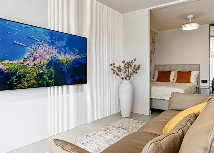 Designer Oasis - Cristianos * Arona (Tenerife)